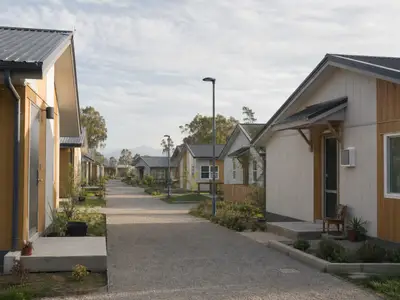 Emergency Earthquake Housing